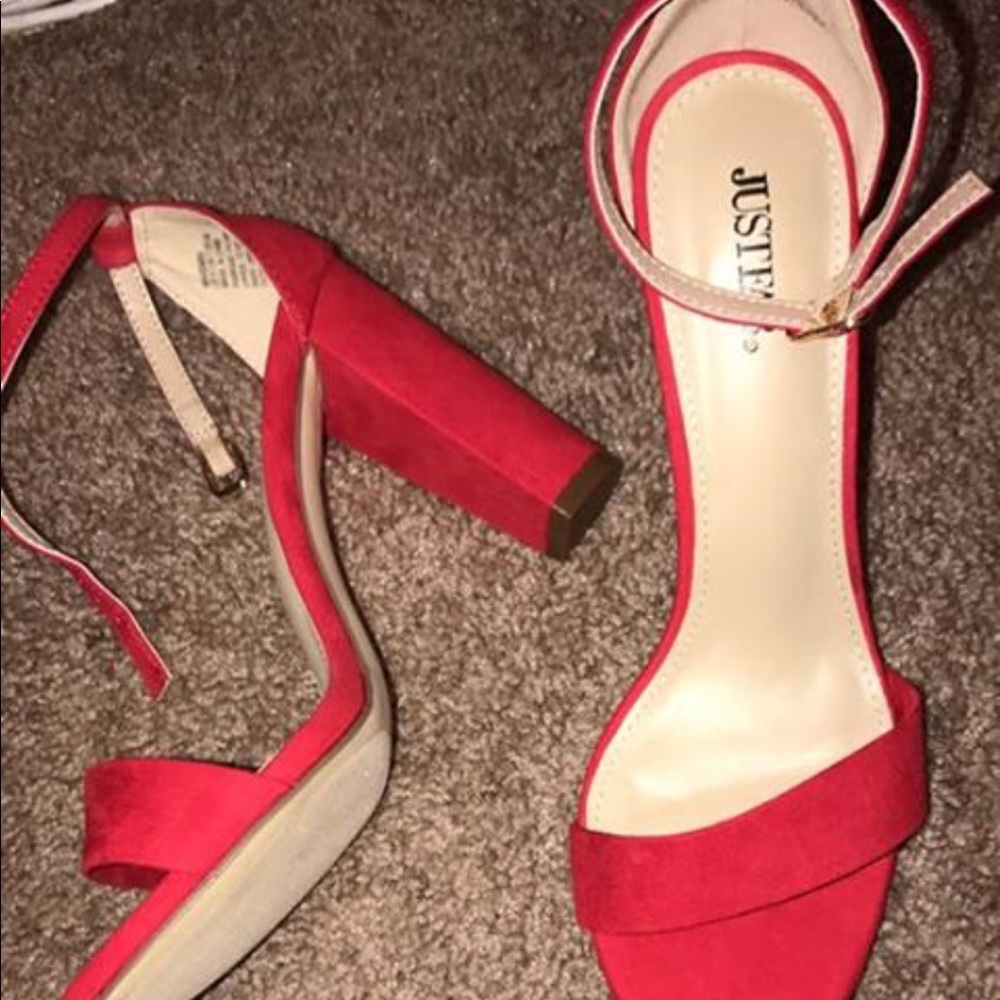 Brand new red pumps